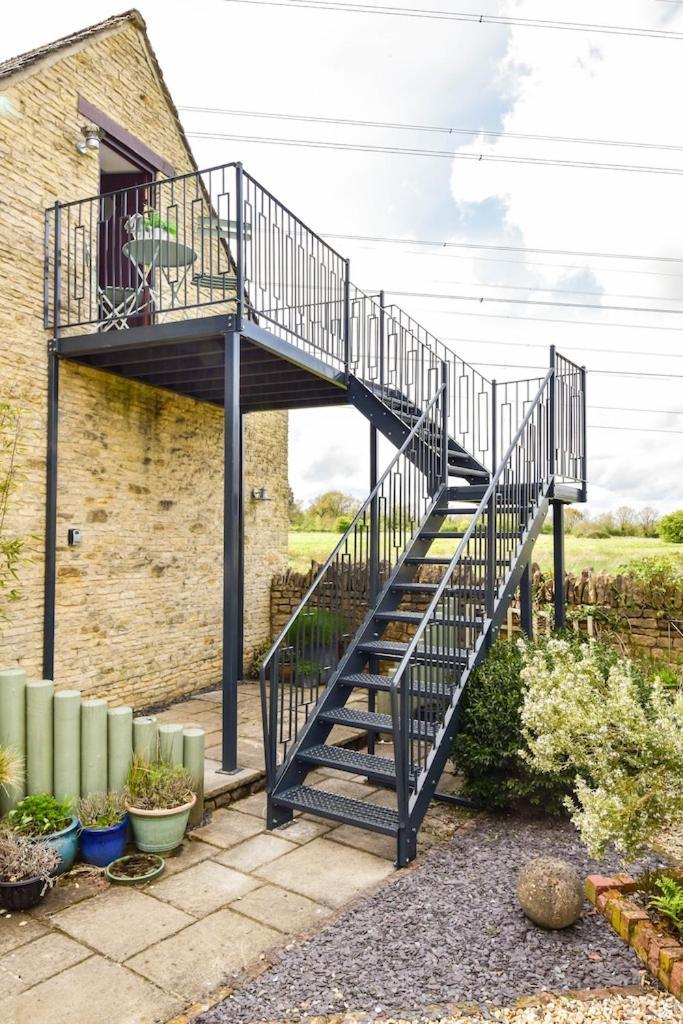 Apartmán The Lookout At Cloatley Meadow Hankerton Exteriér fotografie